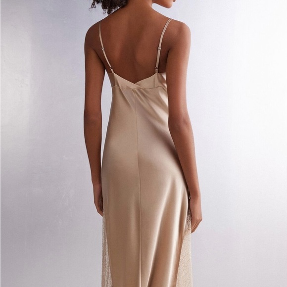 Living in Luxe Silk Nightgown Intimissimi Bridal getting ready slip - Picture 5 of 6